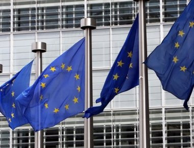 Συρία: Προσπάθειες υπέρ των ειρηνευτικών συνομιλιών ζητεί η Ε.Ε.